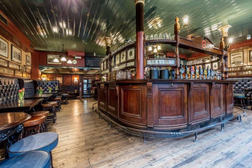 Gastropub Near Me