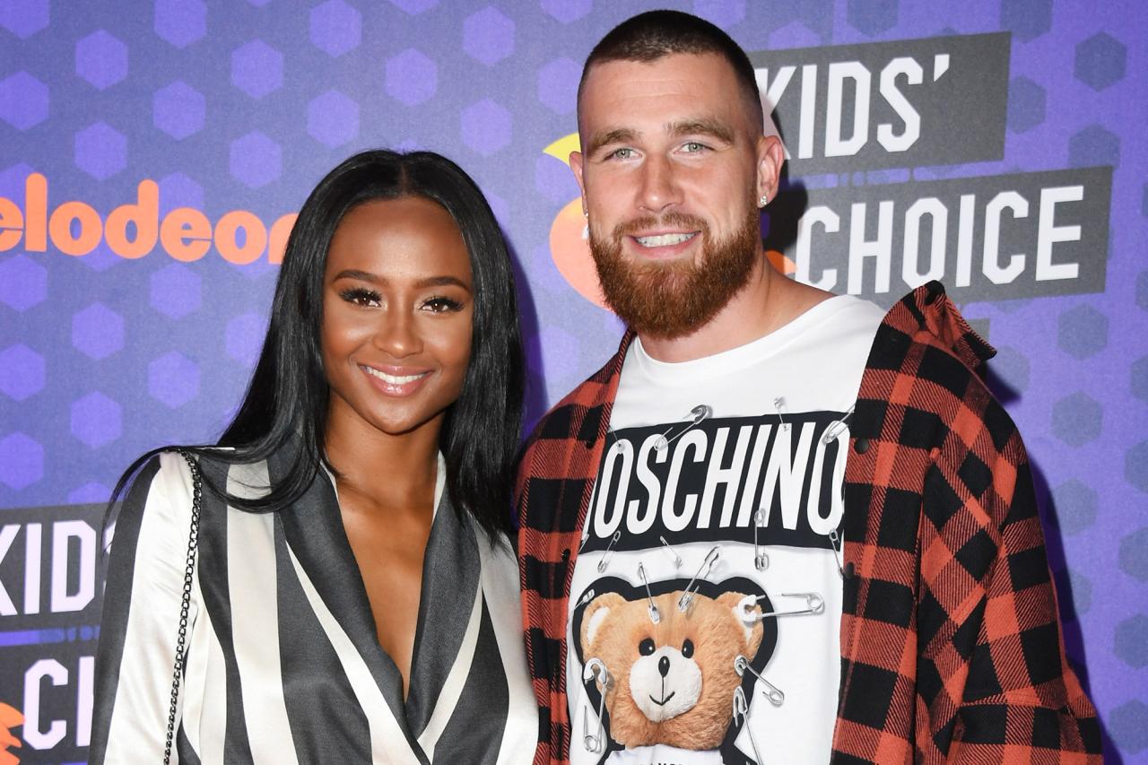 Is Travis Kelce dating anyone in October 2024