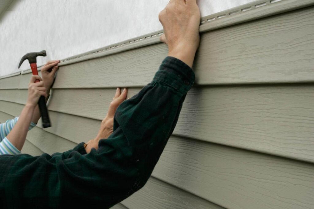 Vinyl Siding Repair Near Me