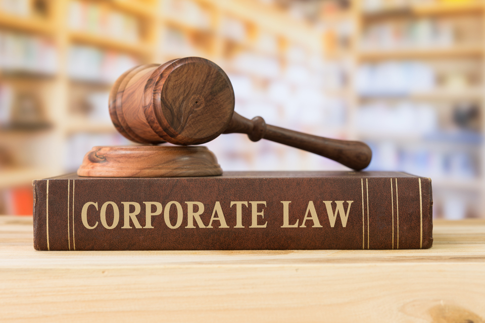 Corporate Lawyer Near Me