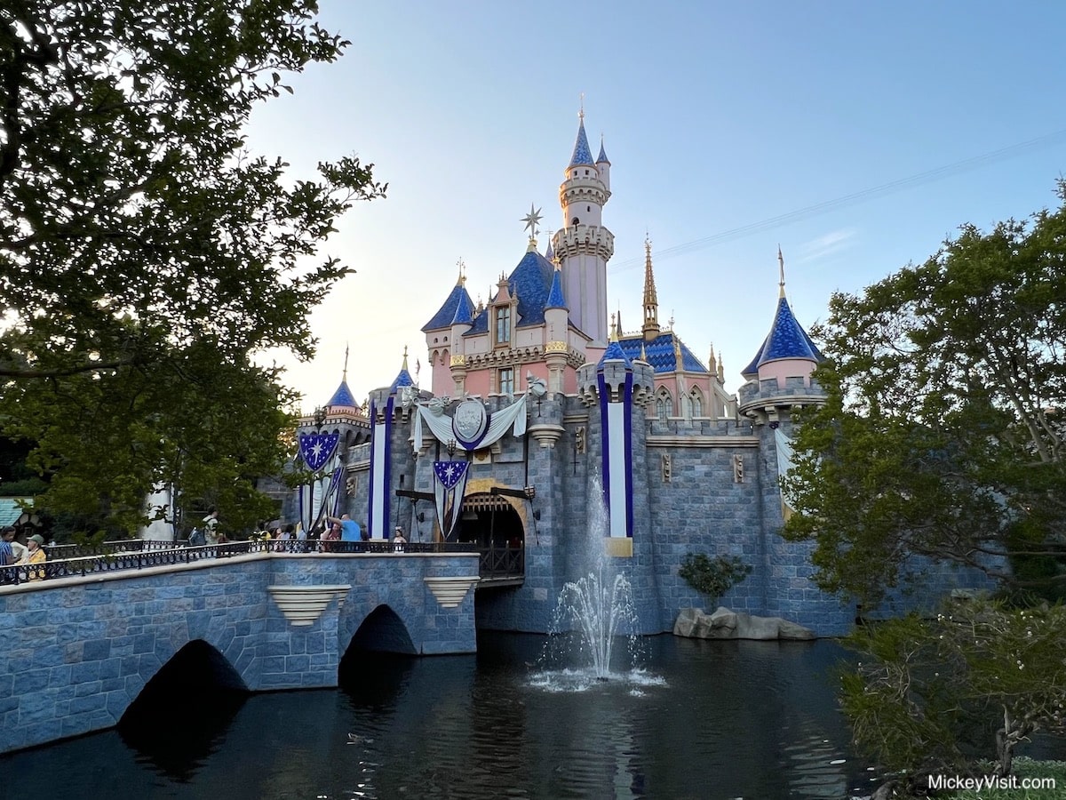 Disneyland ticket promotions in October 2024 for 