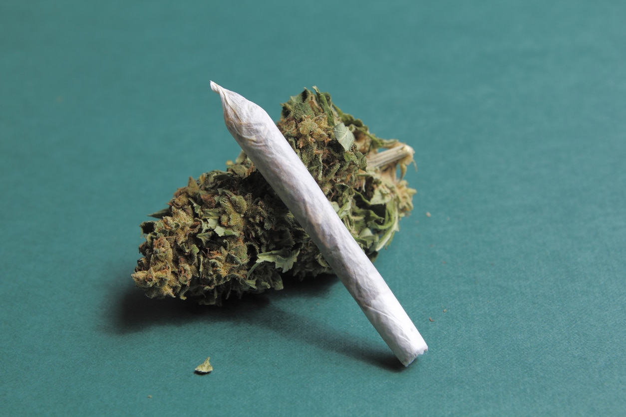 How long does weed stay in urine for a drug test