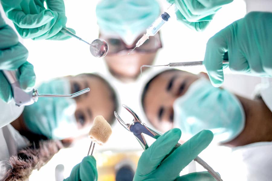 Oral Surgeons Open On Saturday Near Me