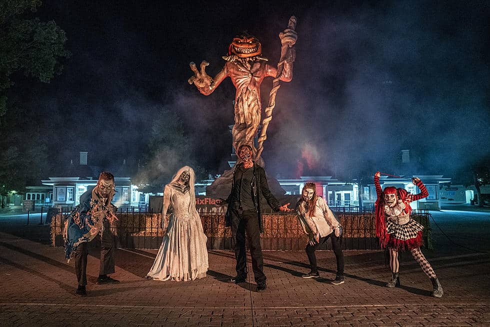 Fright fest six flags great adventure halloween park theme surviving friday october cast dead party frightfest jersey scary