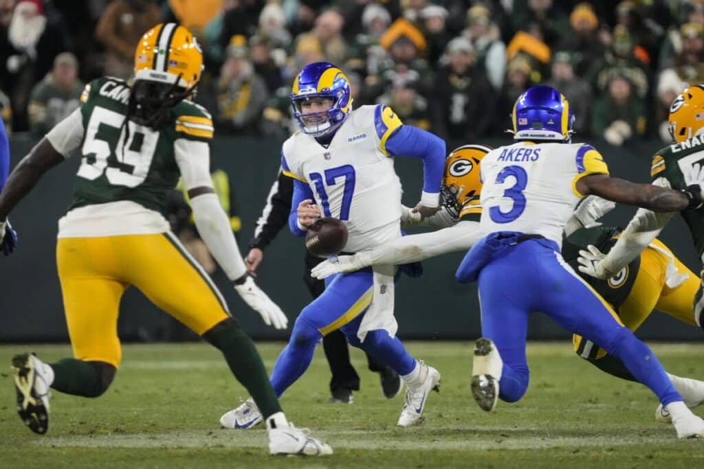 Recap: Turnovers help Packers defeat Rams, 24-19