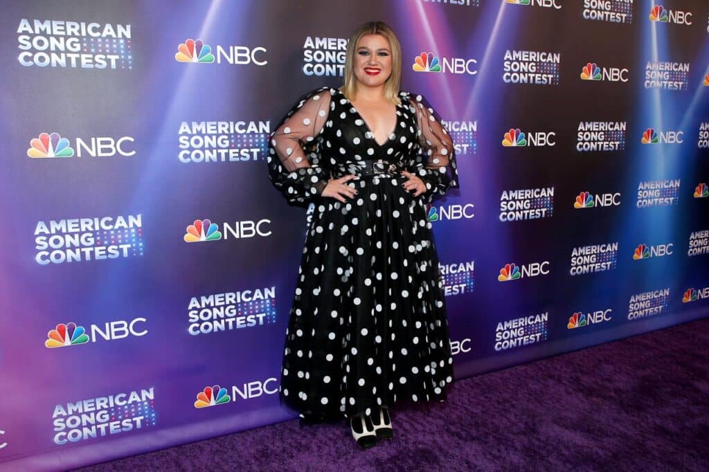 Kelly Clarkson's weight loss before and after photos