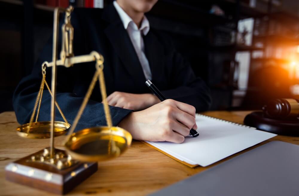 Lawyer credit fix need help do law good