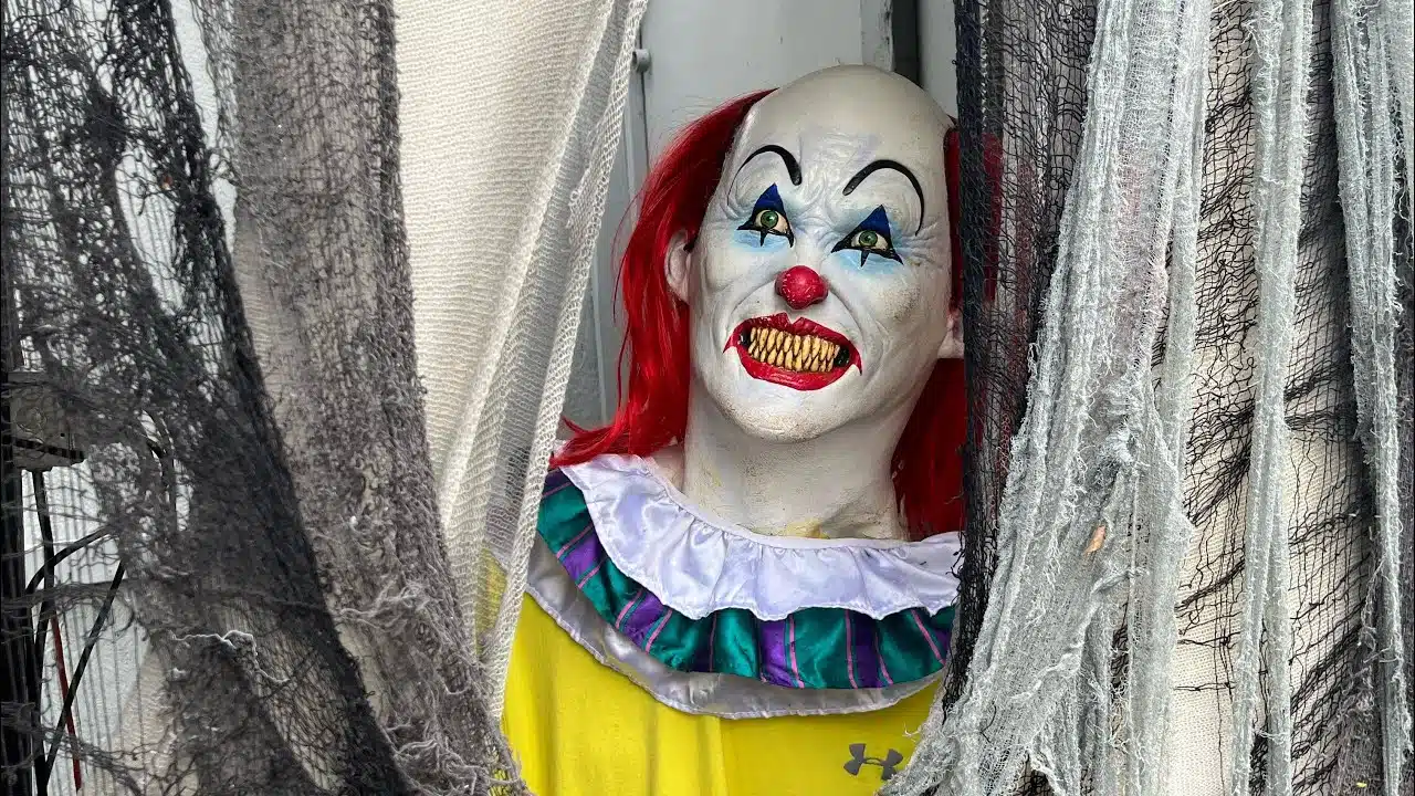 Woburn Halloween Parade 2023 best viewing spots